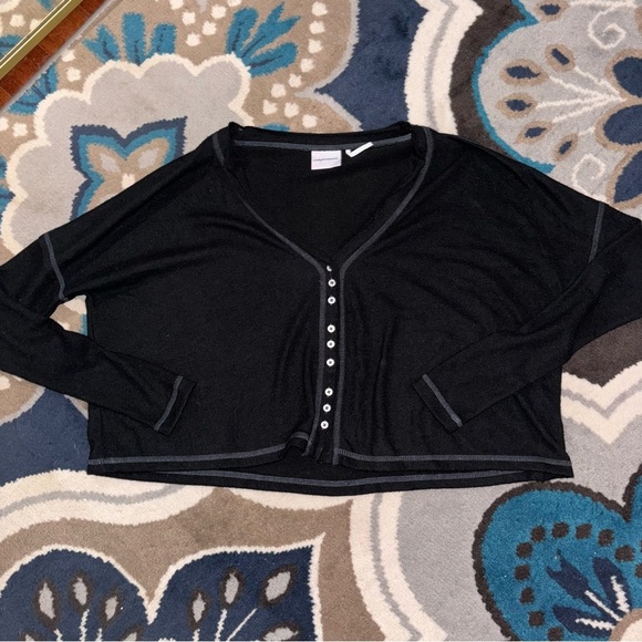 Urban Outfitters Cardigan Top - Picture 1 of 2